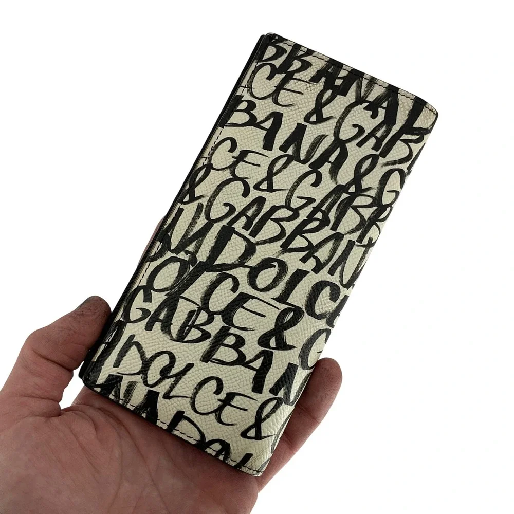 DOLCE & GABBANA Graffiti Print Dauphine Leather Long‎ Wallet White Black Box